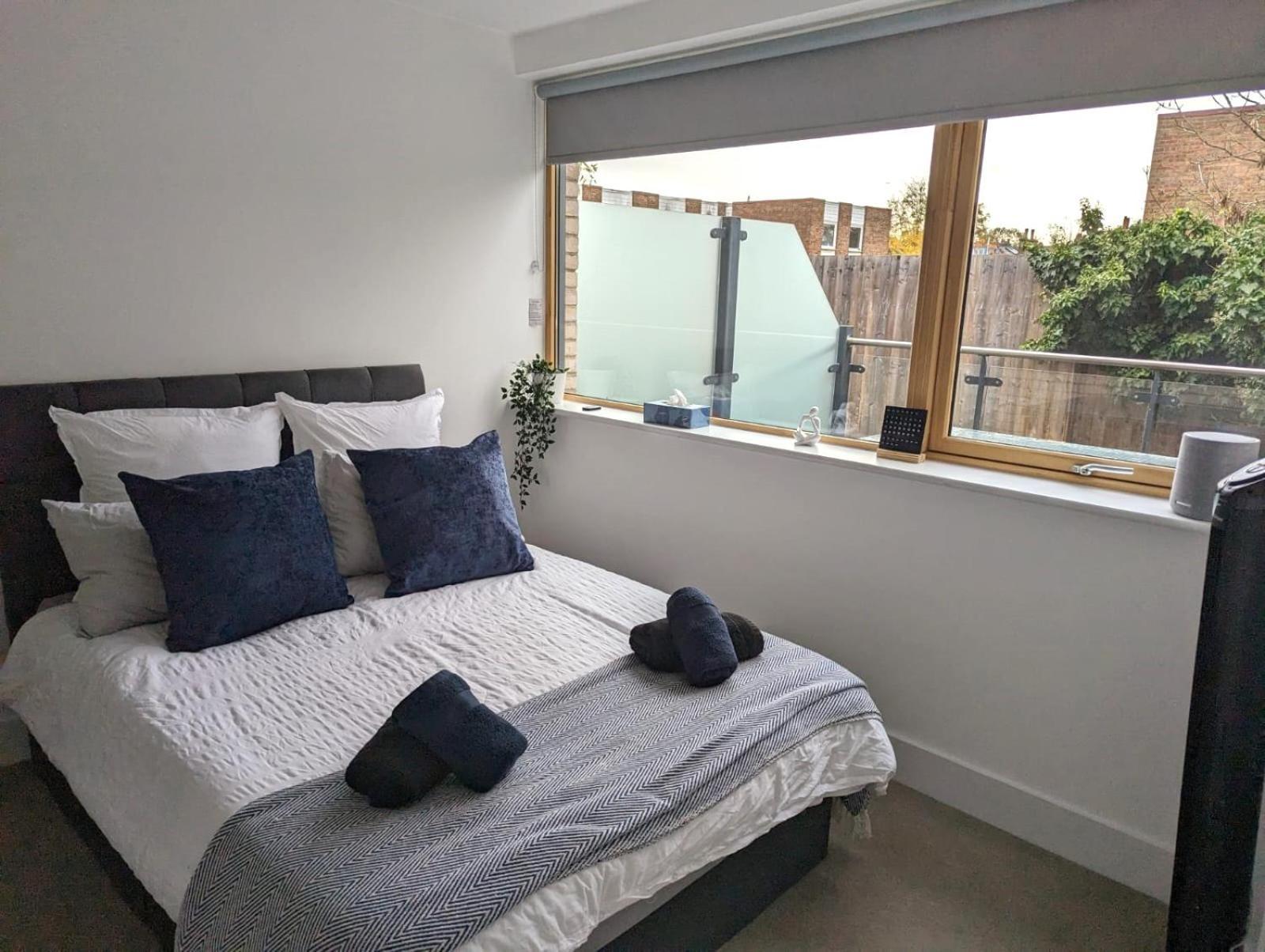 Apartament Luxurious & Modern Townhouse In Hammersmith Londyn Zewnętrze zdjęcie